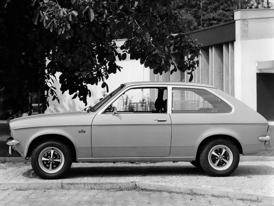  Opel Kadett City 1973 года  (фото 4 из 11)